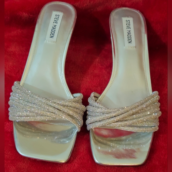 NWT- Steve Madden Solange Silver Rhinestone Women's Kitten Heels Slip-On-Size 11 - Picture 4 of 7